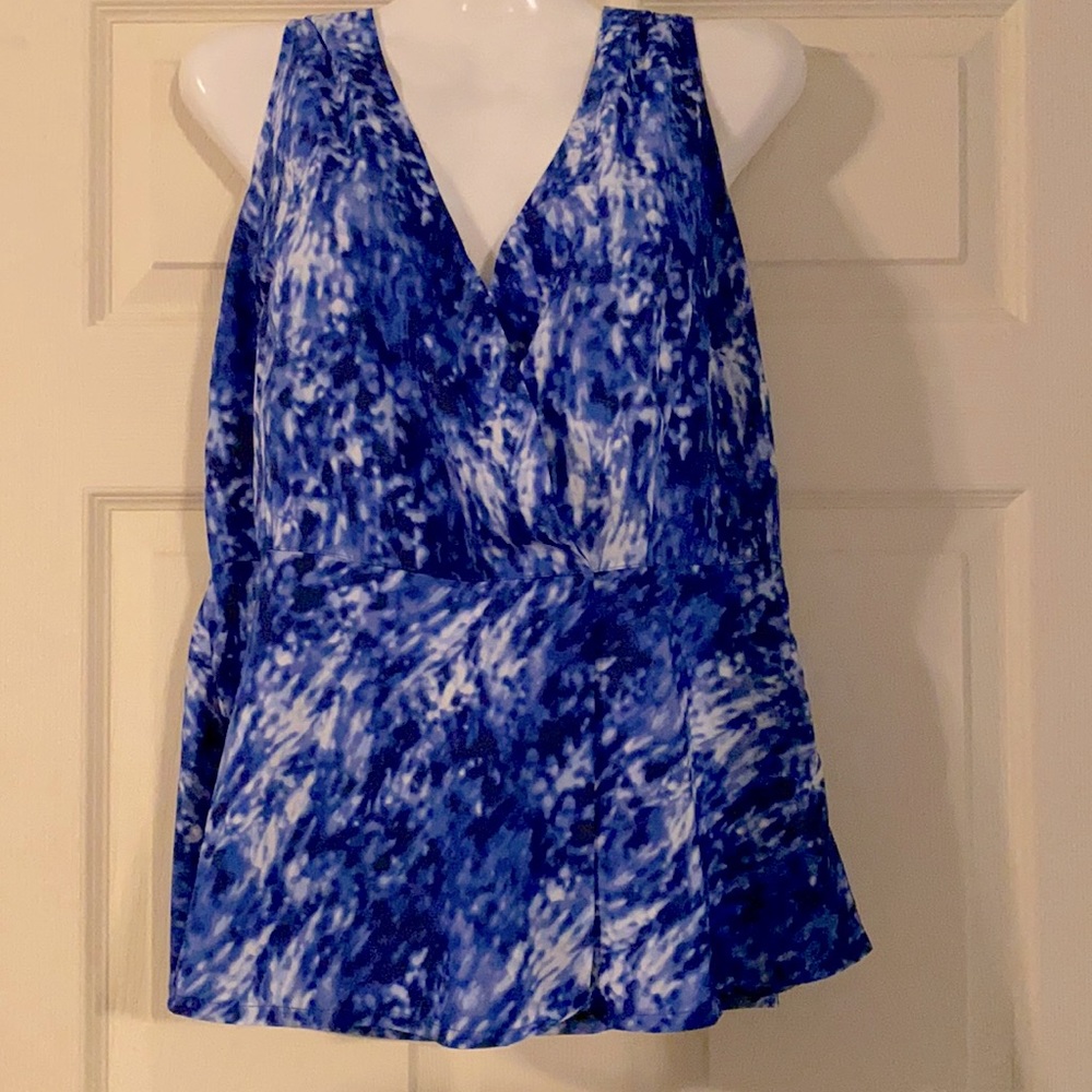 Like New sz 12W Faux wrap sleeveless blouse